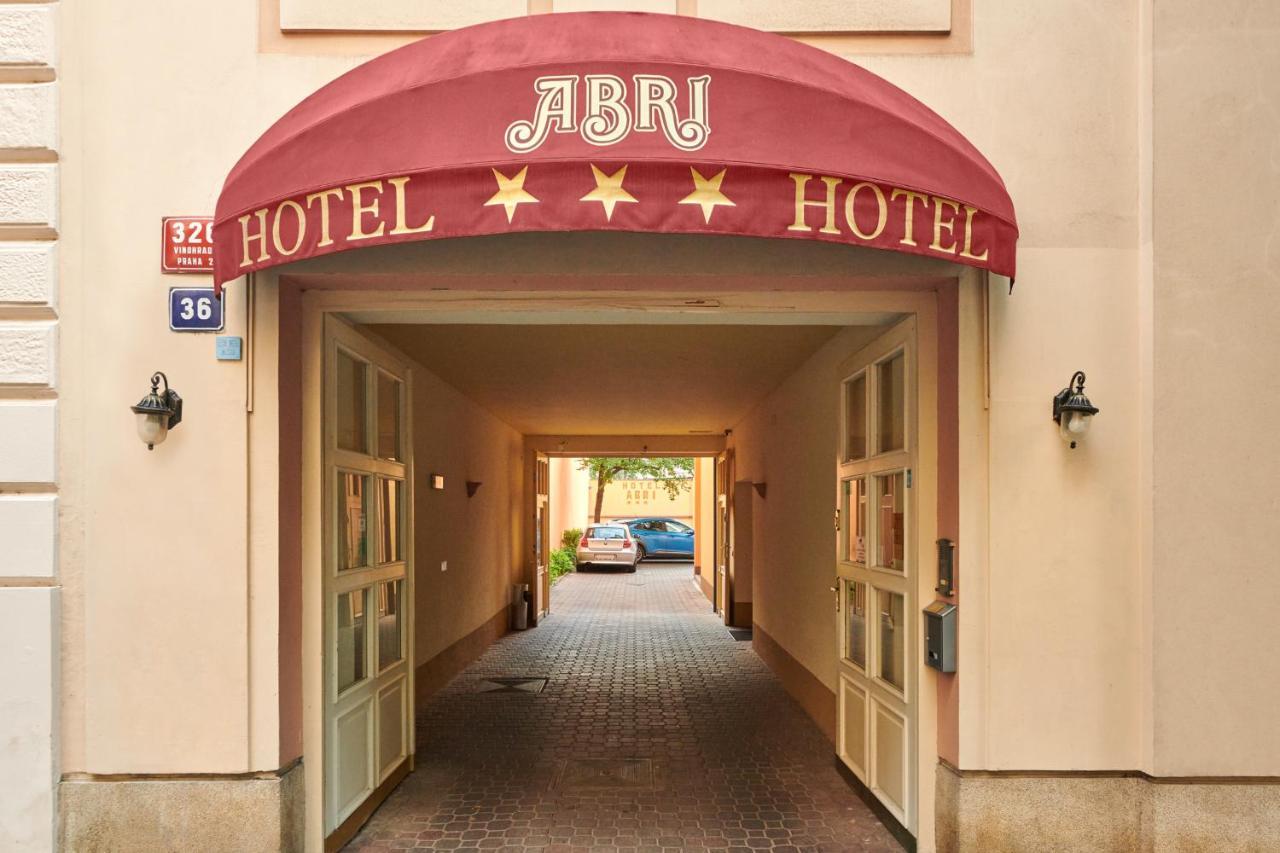 Abri 3* Praga